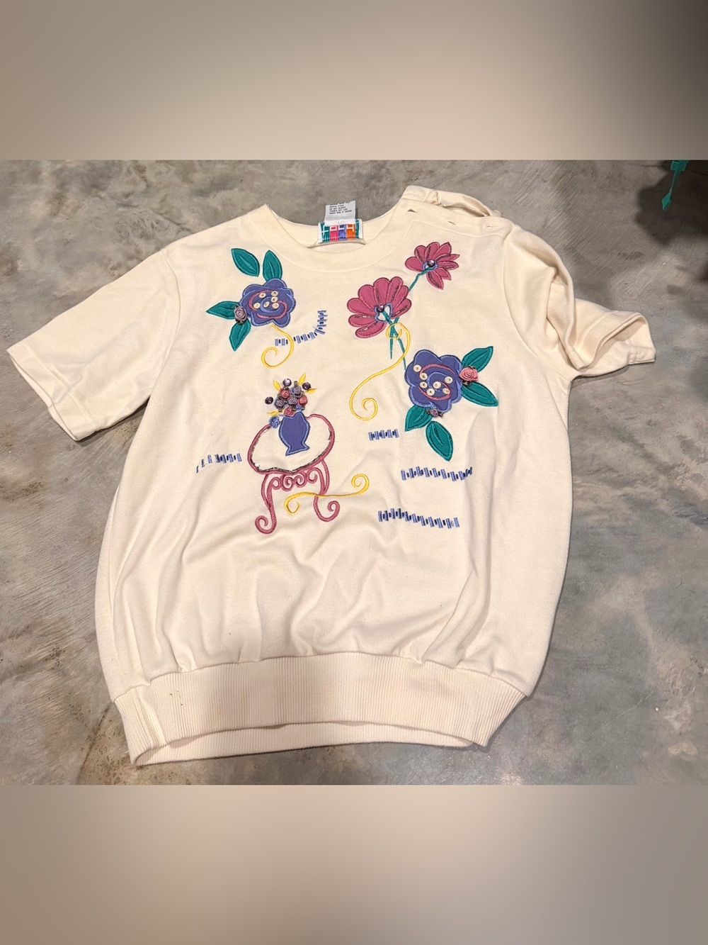 Cream Short-Sleeve Top with Floral Embroidery